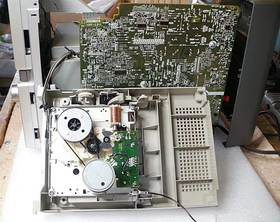 ソニー CMT-M35WM カセットメカニズム内部